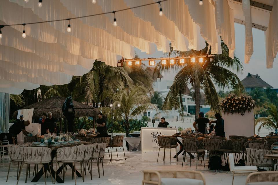 White Chic Wedding & Events