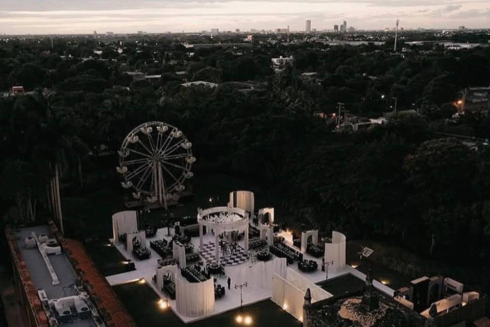 JARDÍN DEL CONFESIONARIO