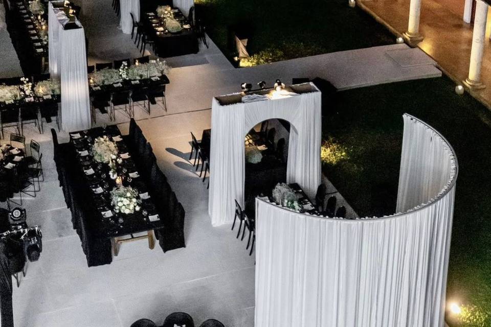 JARDÍN DEL CONFESIONARIO