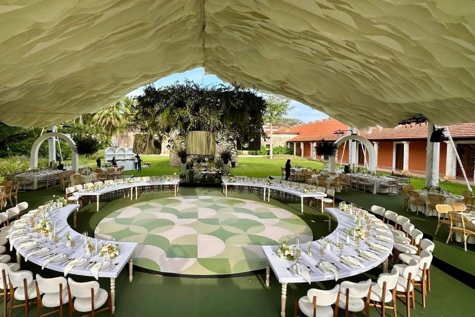 JARDÍN DEL CONFESIONARIO