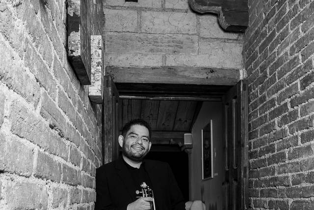 Alejandro Cabrera - Violinista