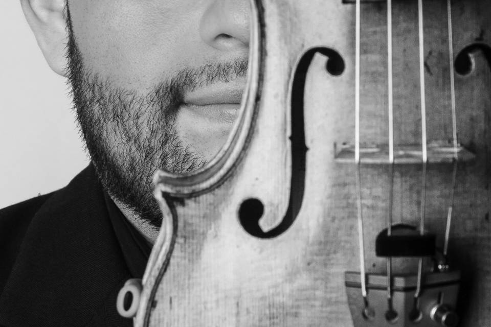 Alejandro Cabrera - Violinista