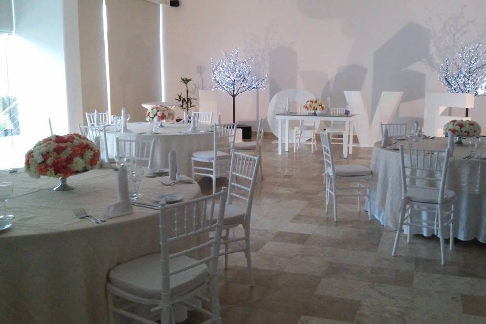 Centros en salon de eventos