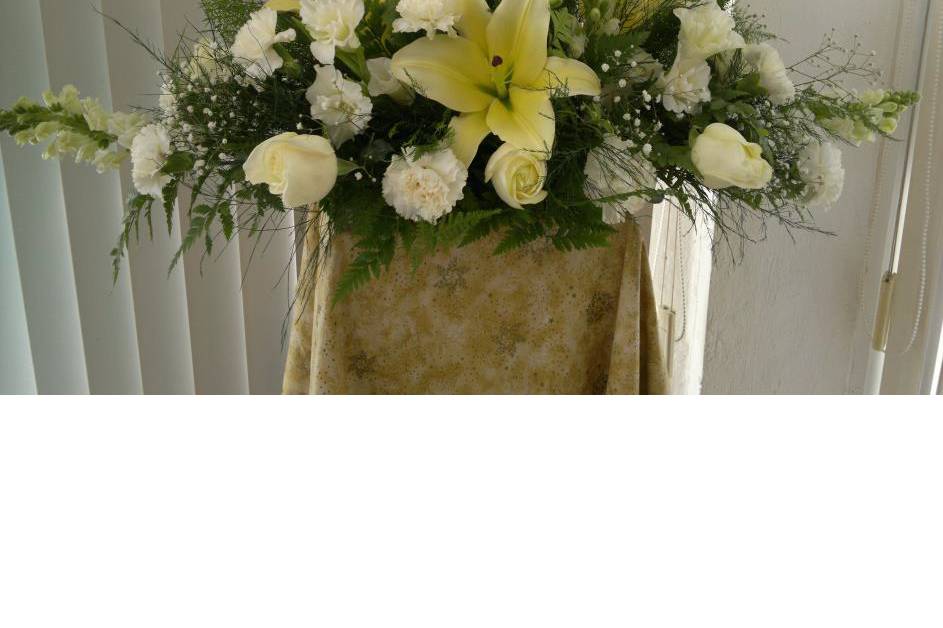 Arreglo floral mesa de novios