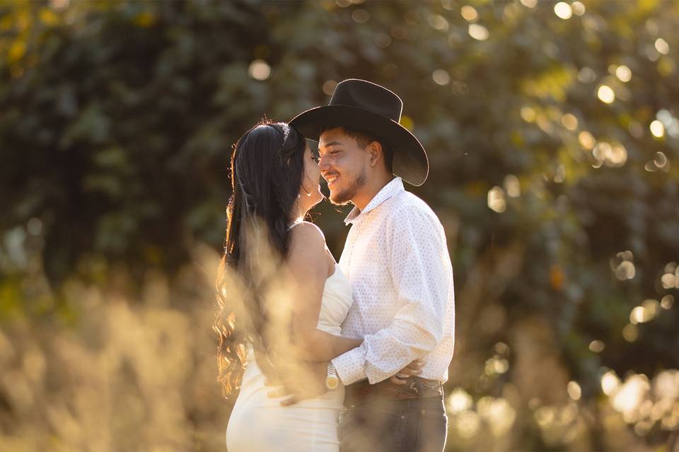 Novios en el campo