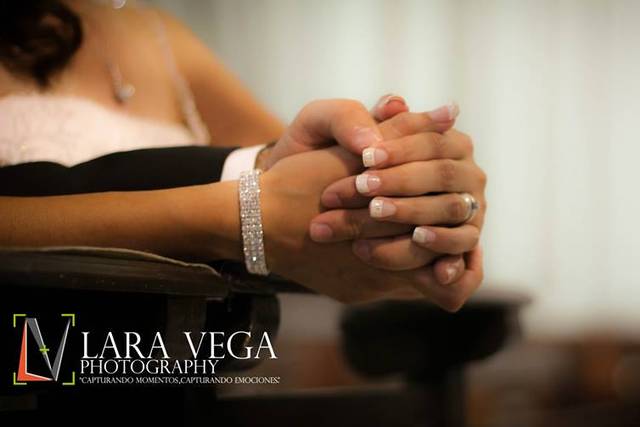 Lara Vega Photography