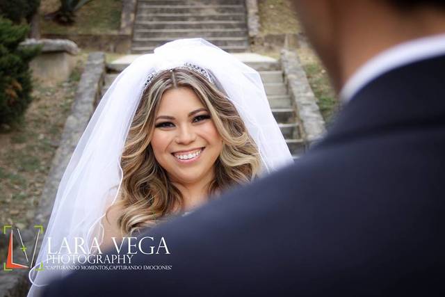 Lara Vega Photography