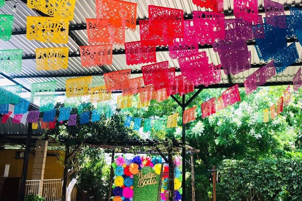 Tiras de papel picado personalizado para evento