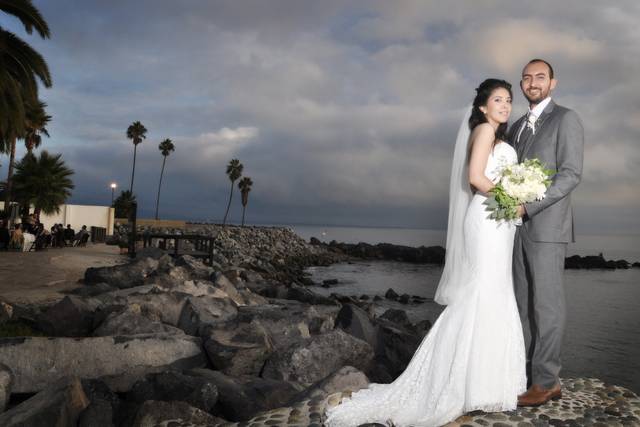 Inovidble en la orilla del mar