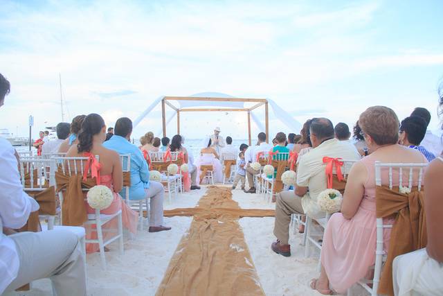 Juan P. & Ely en Cancún