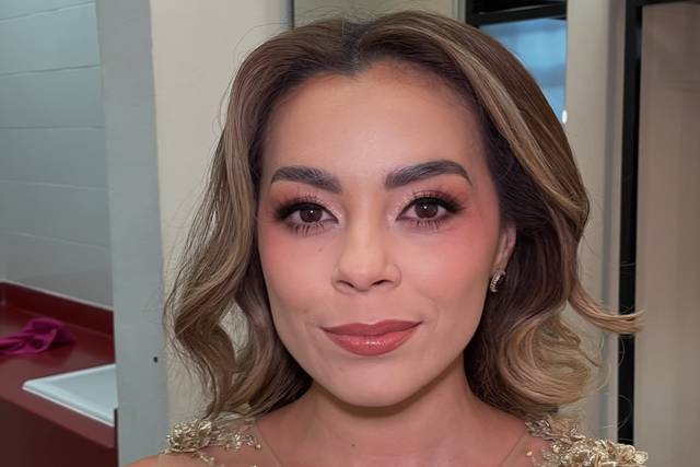 Gaby Ramírez Conductora