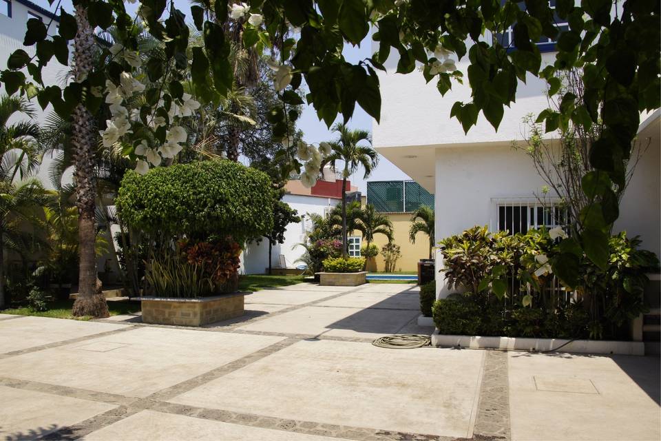 Espacio para más de 8 vehículos