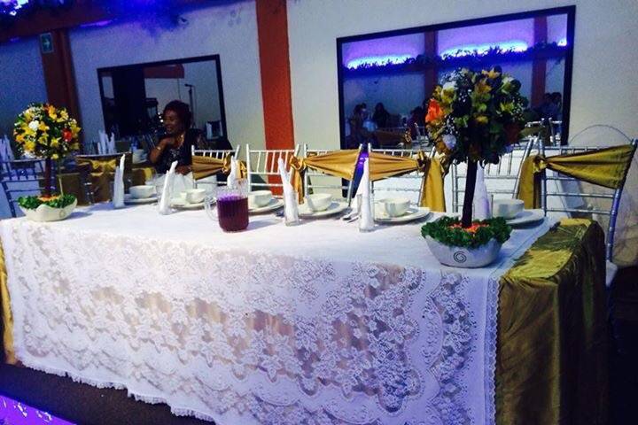 Mesa principal dorads