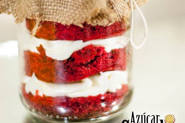 Cake in a jar