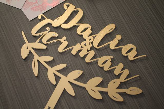 Cake topper