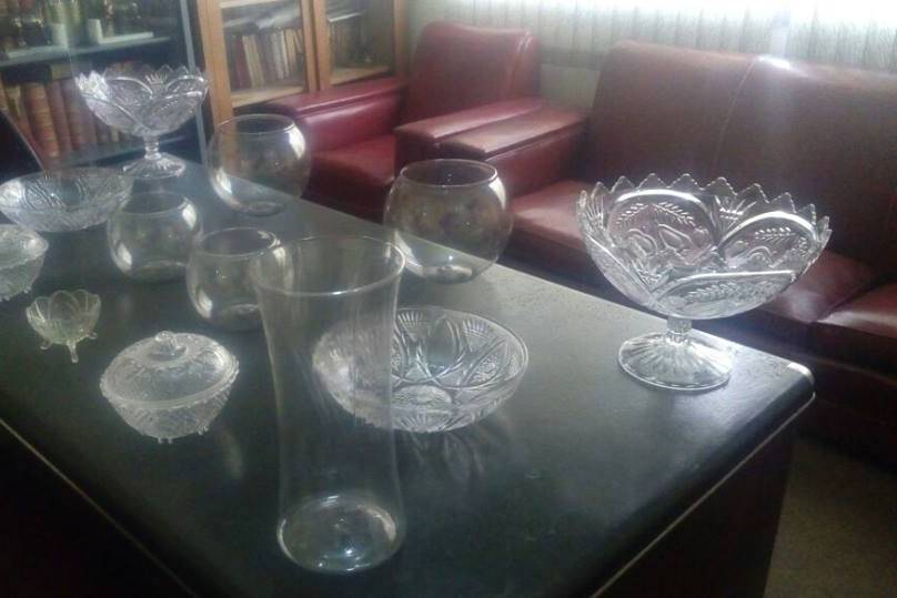 Set de plástico y cristal