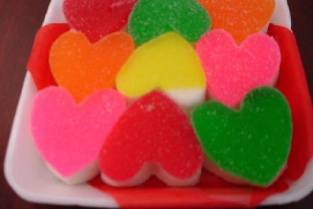 Corazones de gomita
