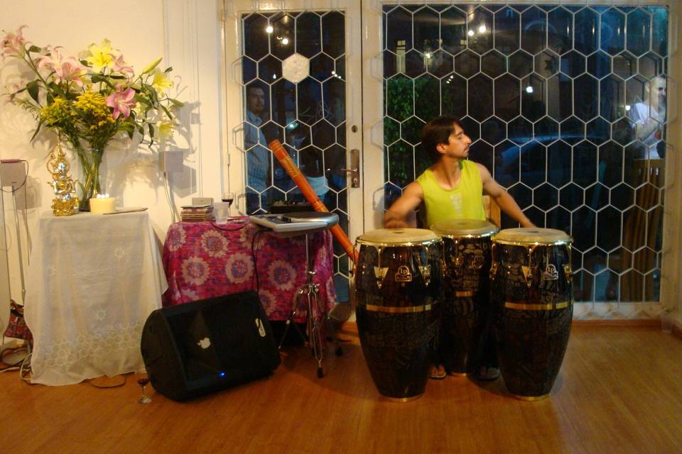 Loungue con percusiones