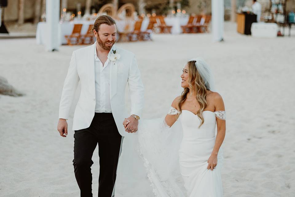 B & J - Mar del Cabo