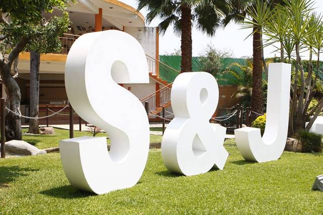 Letras gigantes