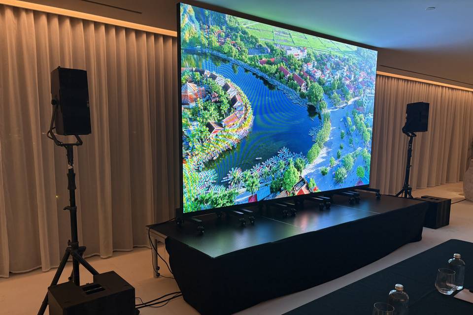 Audio y Pantalla LED