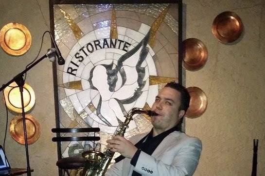 Sax en un restaurante