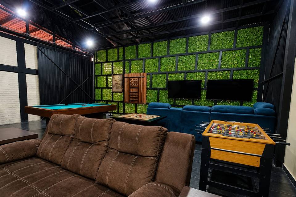 Lounge game