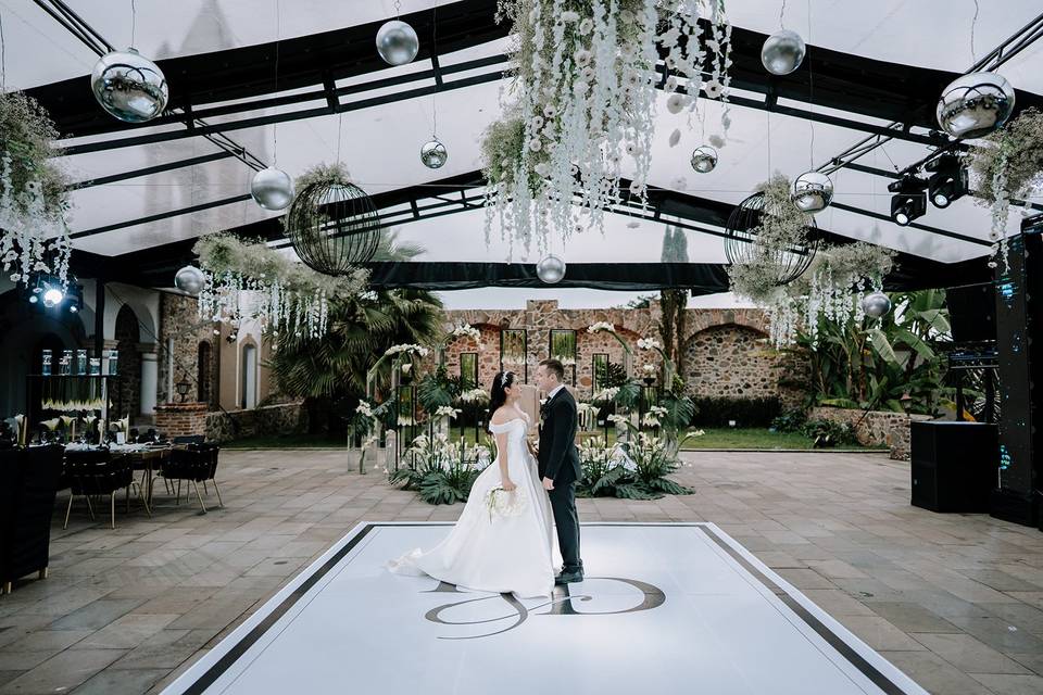 Pao & Dani