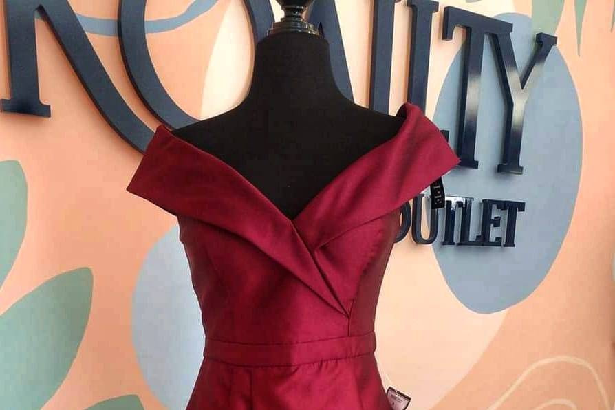 Vestido vinotinto