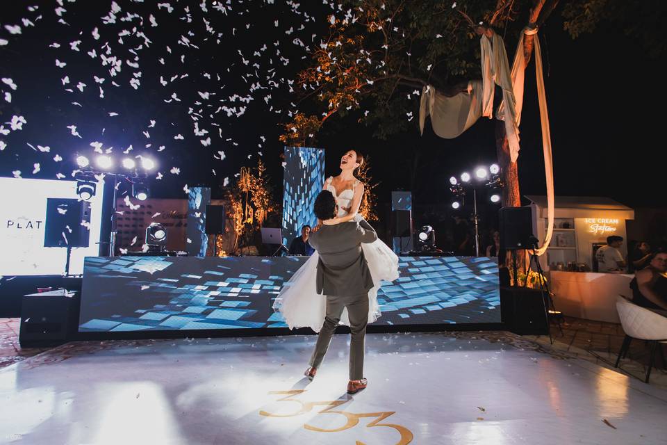 Djs for Weddings