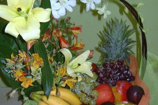 Frutas y flores