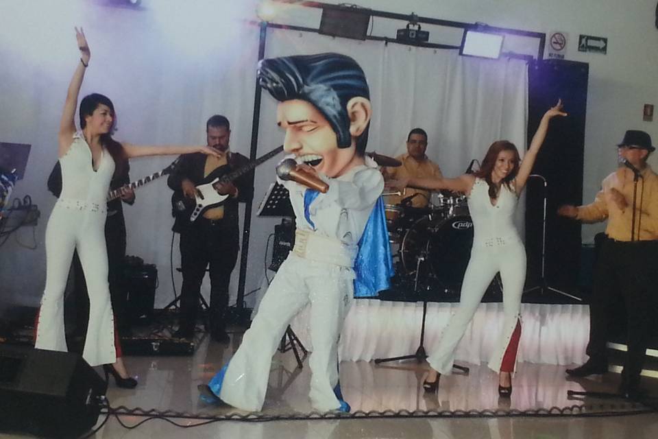 Show Elvis