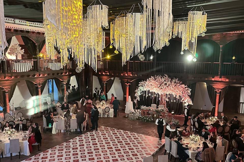 Diseñan su boda