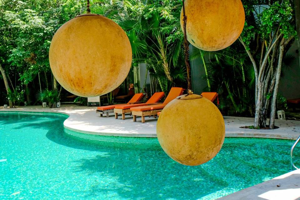 POOLBAR