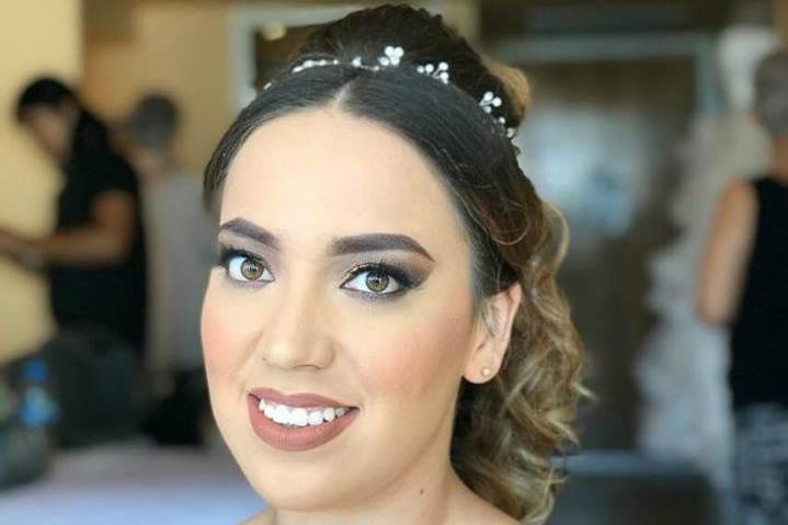 Maquillaje y peinado nupcial