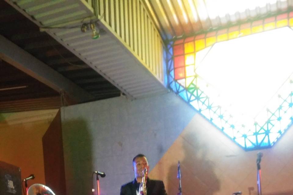 Edgar González - Saxofonista