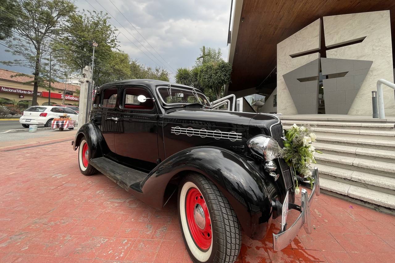 Las mejores empresas de renta de autos para boda y limusinas