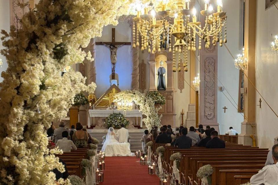 Medios arcos para templo