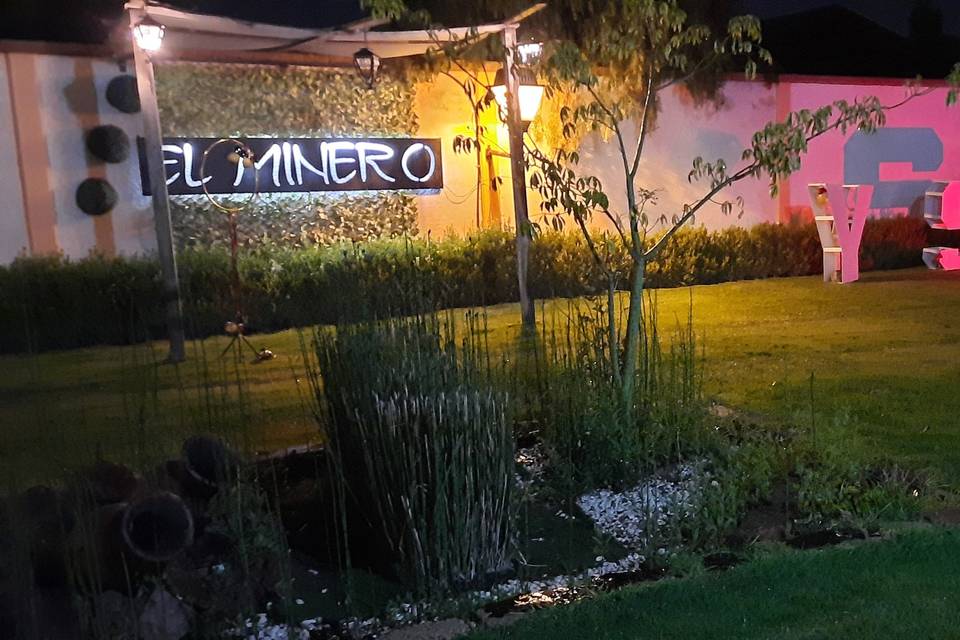 Jardín de Eventos Sociales El Minero