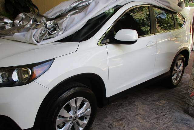 SUV blanca CRV
