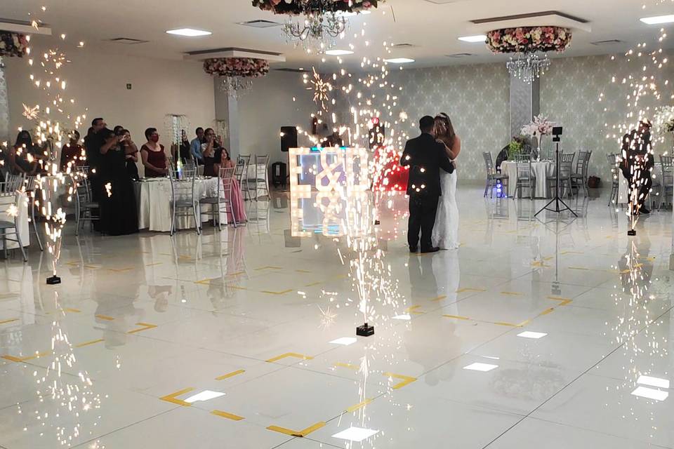 Punto Eventos Cumbres - Consulta disponibilidad y precios