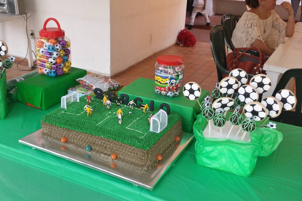 Mesa de postres fútbol