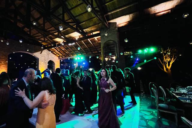 Pista llena con Feel Events