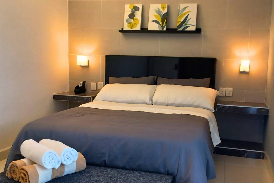 9 habitaciones tipo hotel