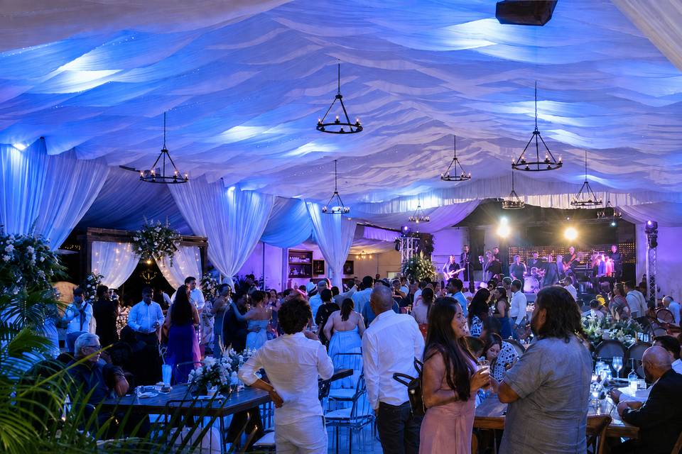 Carpa moderna