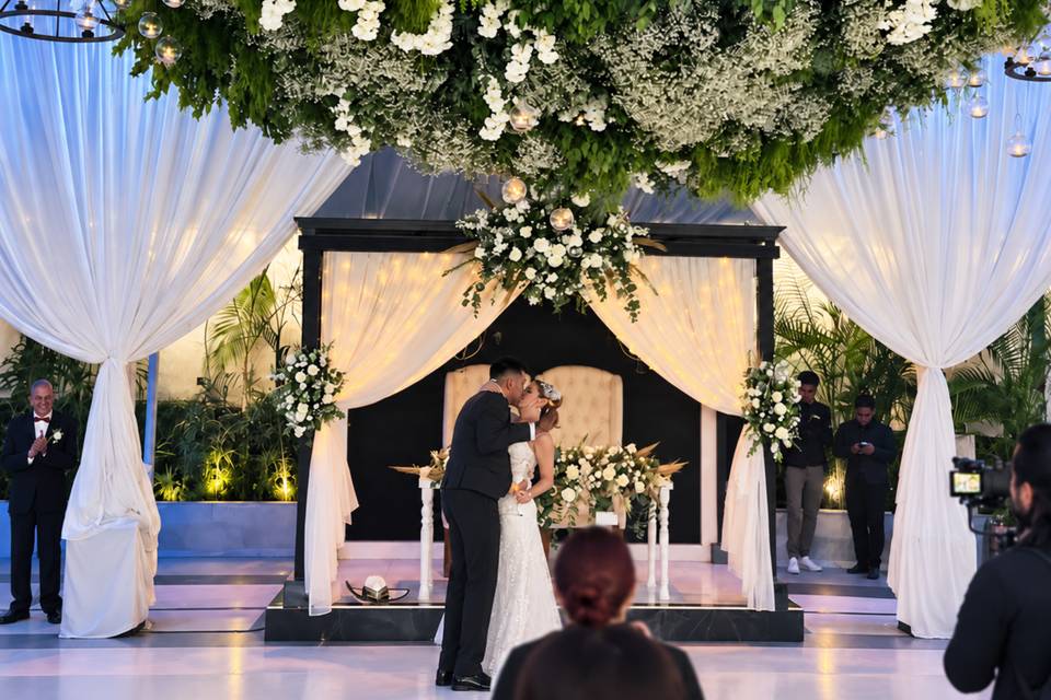 Novios Cabana