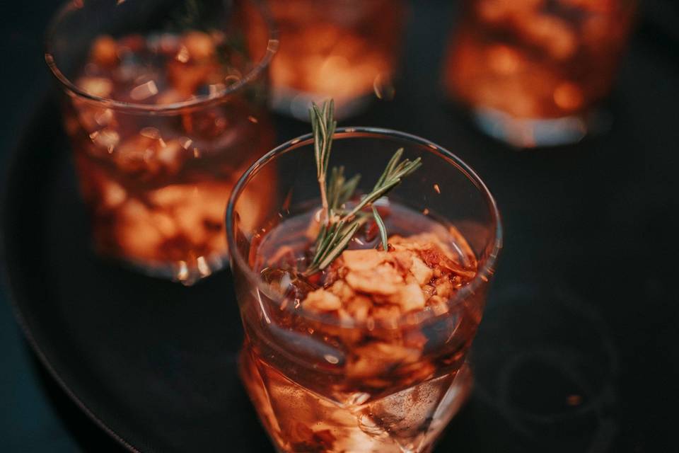 Gin guava tonic