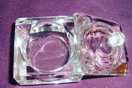 Caja de cristal: arras, anillo