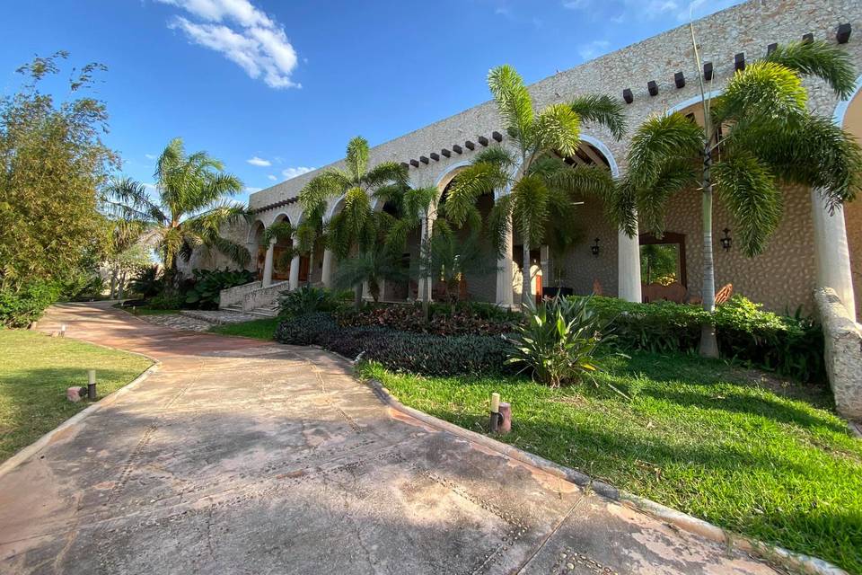 Hacienda Santa Cruz