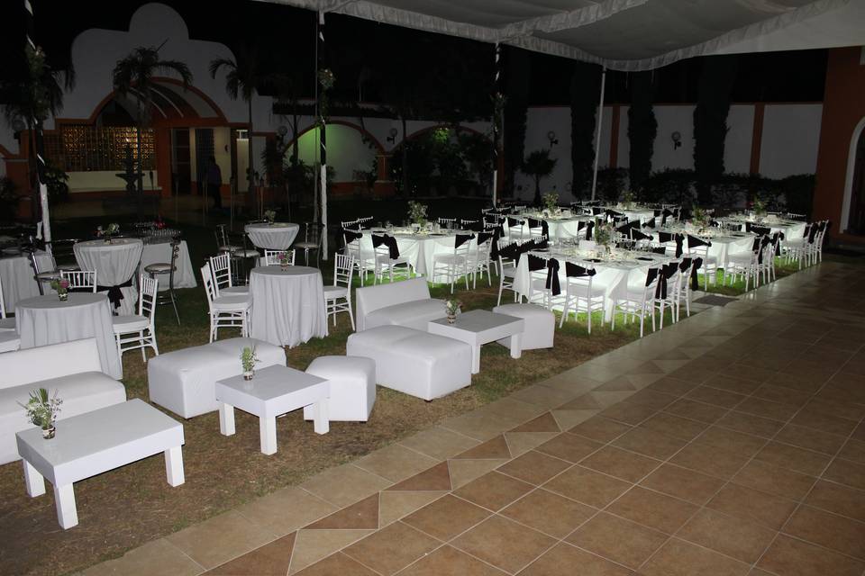 Montaje formal y lounge